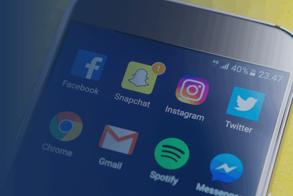 Snapchat Notification on Phone Home Screen